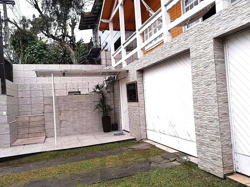 Casa com 3 Quartos e 3 banheiros à Venda, 387 m² — foto 38