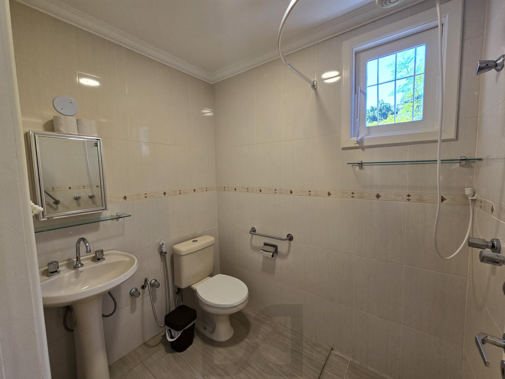 Casa 3 dormitórios, 1 suíte, 4 vagas 210 m² privativos no Belém Novo. — foto 13