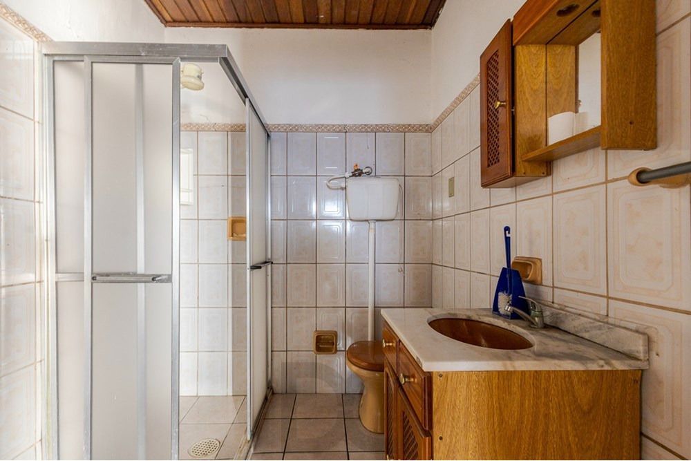 Casa com 4 quartos, 7 vagas e pátio no Bairro Higienópolis — foto 35