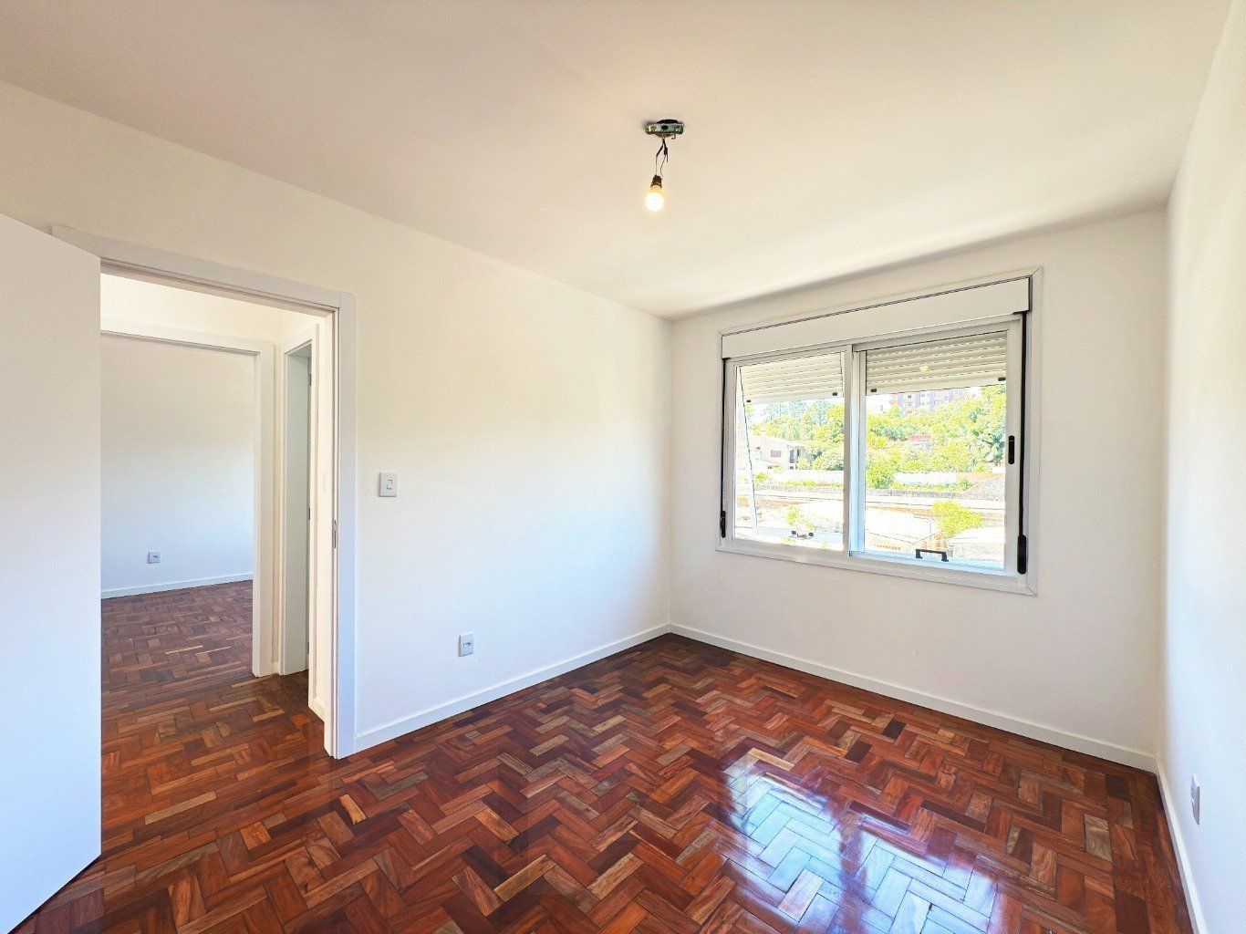 Cobertura com 2 quartos, vaga, elevador e churrasqueira  no bairro Cristal. — foto 11