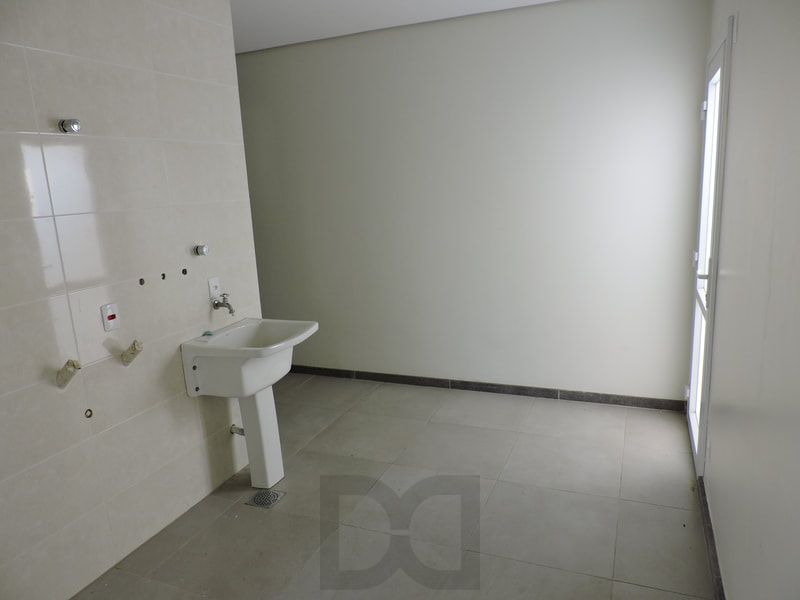 Casa nova de 600m² com 4 dormitórios e 3 vagas — foto 59