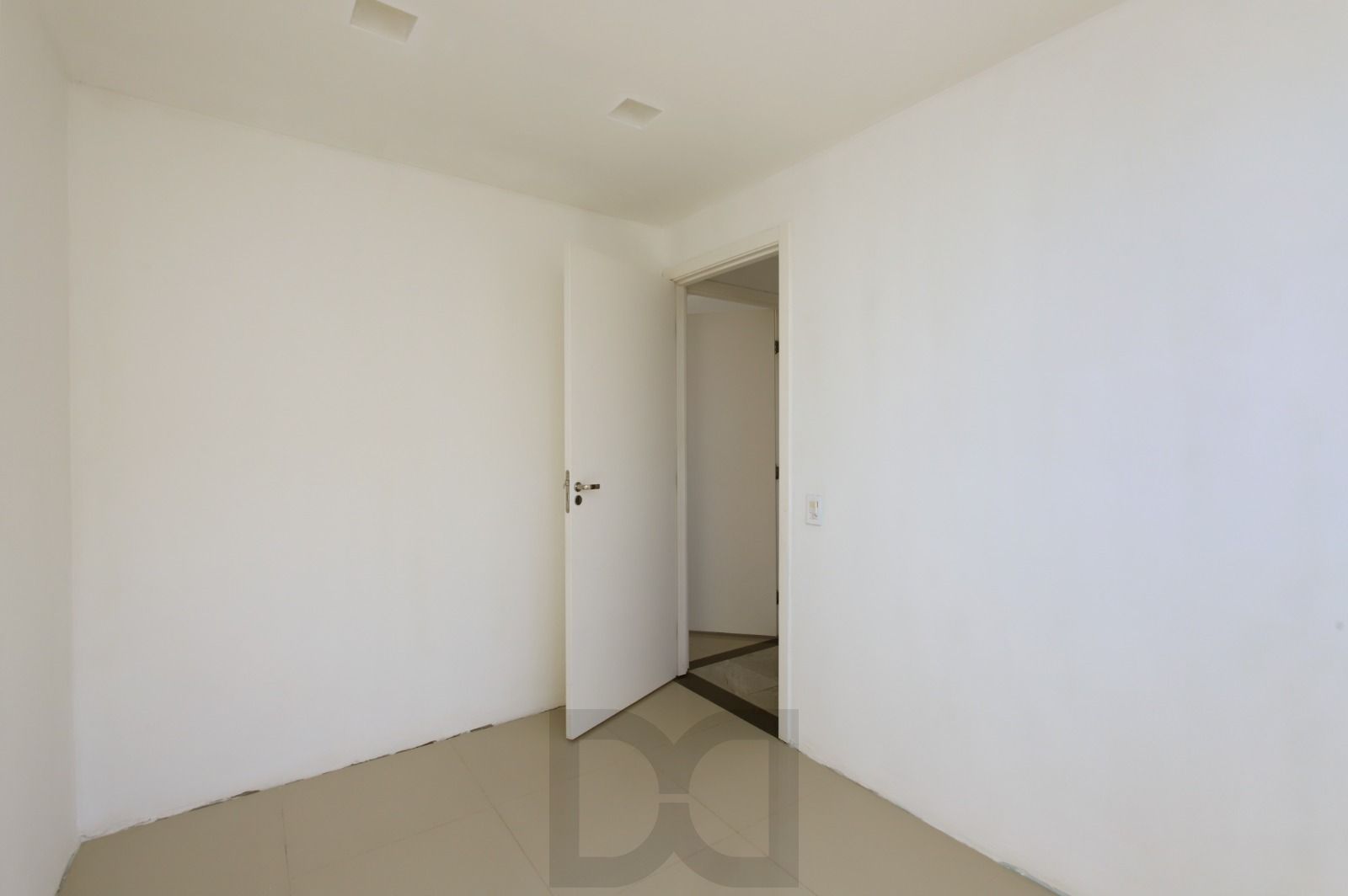 Apartamento 2 Dormitórios com 1 Vaga no Sarandi — foto 10