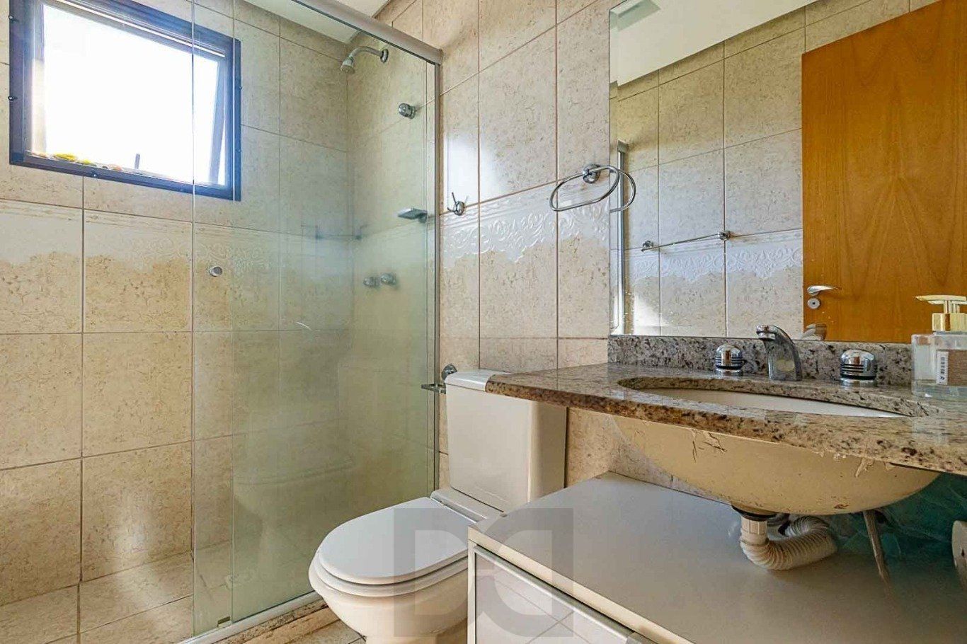 Apartamento de 2 quartos, elevador e 2 vagas no bairro Auxiliadora. — foto 10