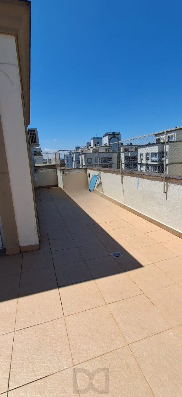 Cobertura com 3 quartos, 2 Vagas de garagem No Bairro Cavalhada. — foto 21