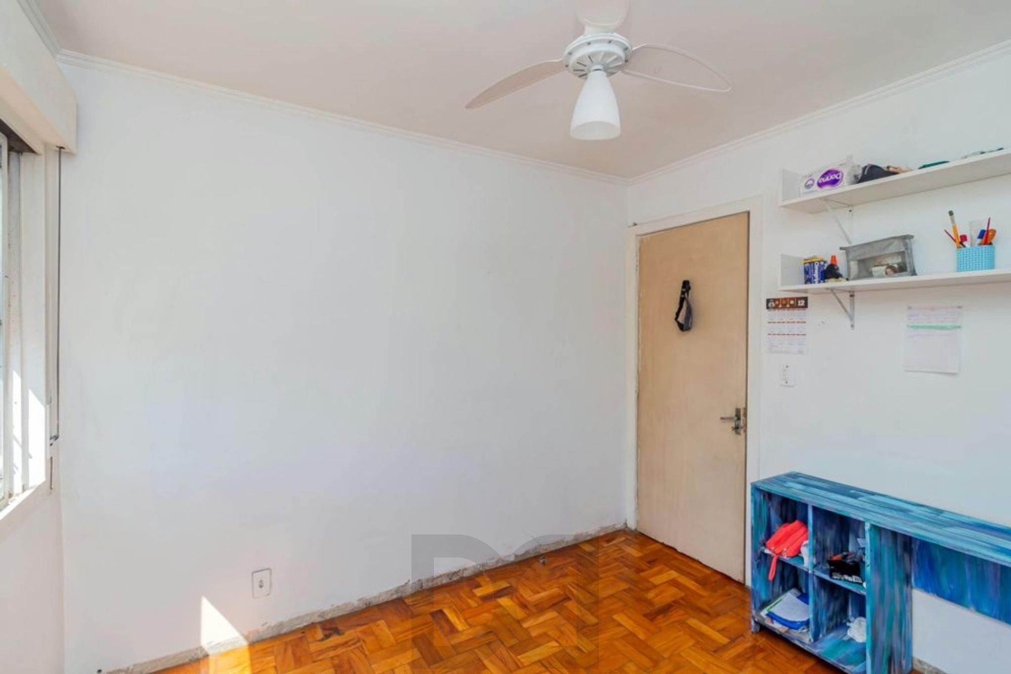 Apartamento com 2 quartos, elevador semi mobiliado no bairro Floresta. — foto 8