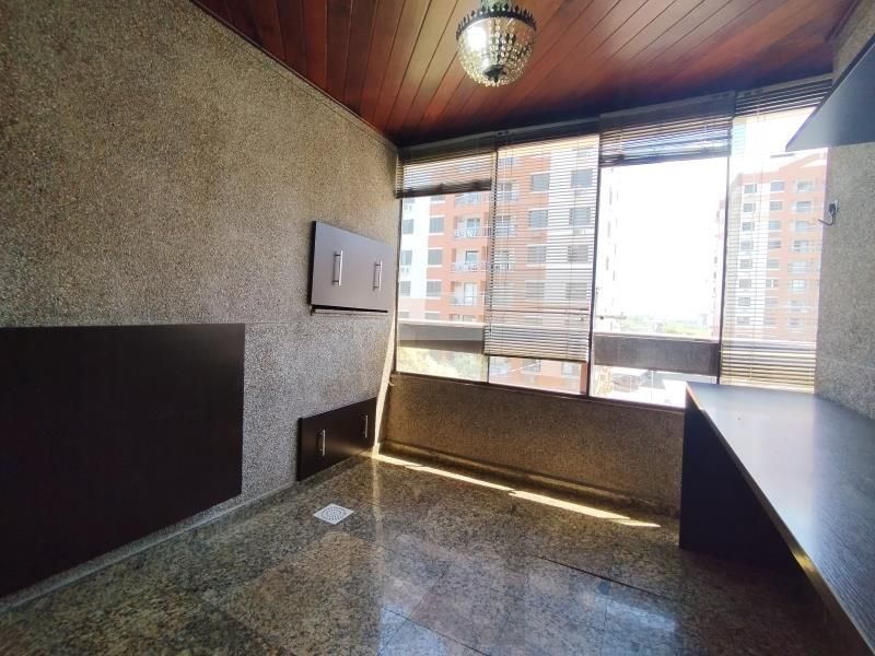 Apartamento 2 dormitórios, 1 vaga, churrasqueira e elevador no Cristo Redentor. — foto 8