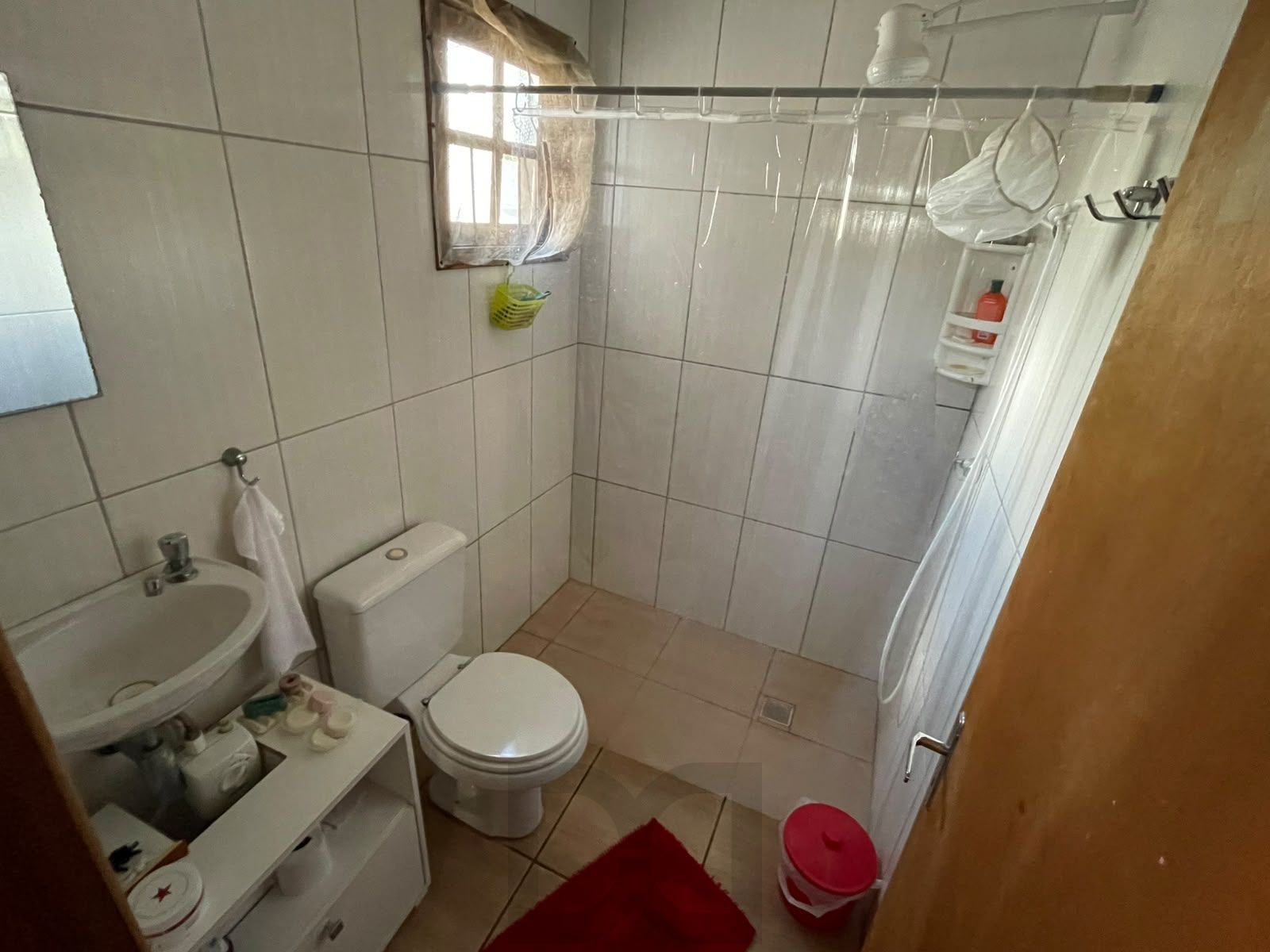Casa com 3 quartos, suíte e 5 vagas no bairro Santo Antônio. — foto 11