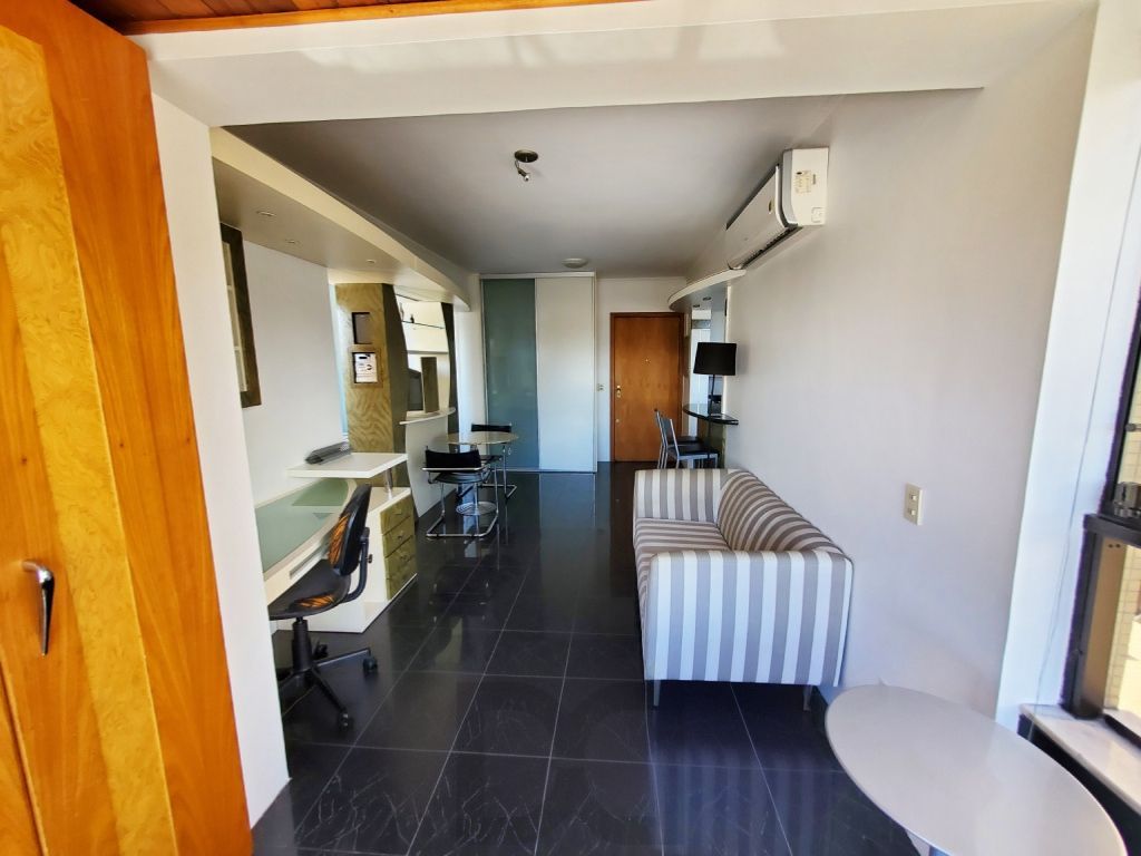 Apartamento de 1 dormitório, 1 vaga e elevador no bairro Boa Vista. — foto 7