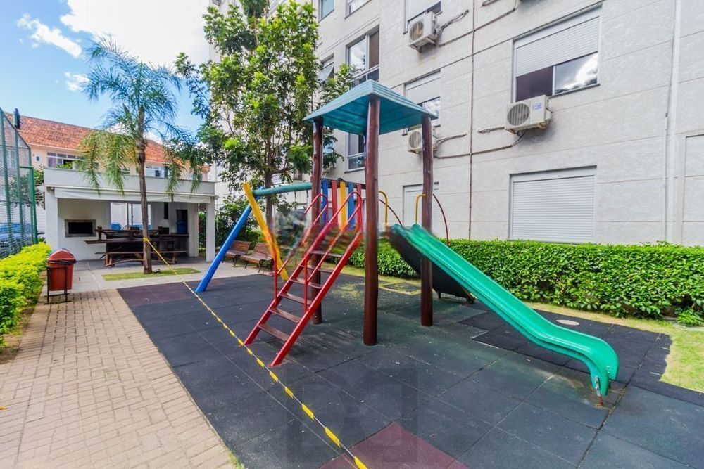 Apartamento 2 dormitórios, 1 suíte, 1 vaga e churrasqueira na Bento Gonçalves. — foto 22