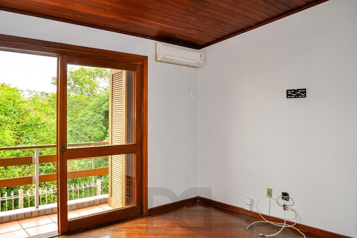Ótima Casa condomínio pronta para morar, semi mobiliada, Bairro Menino Deus — foto 23