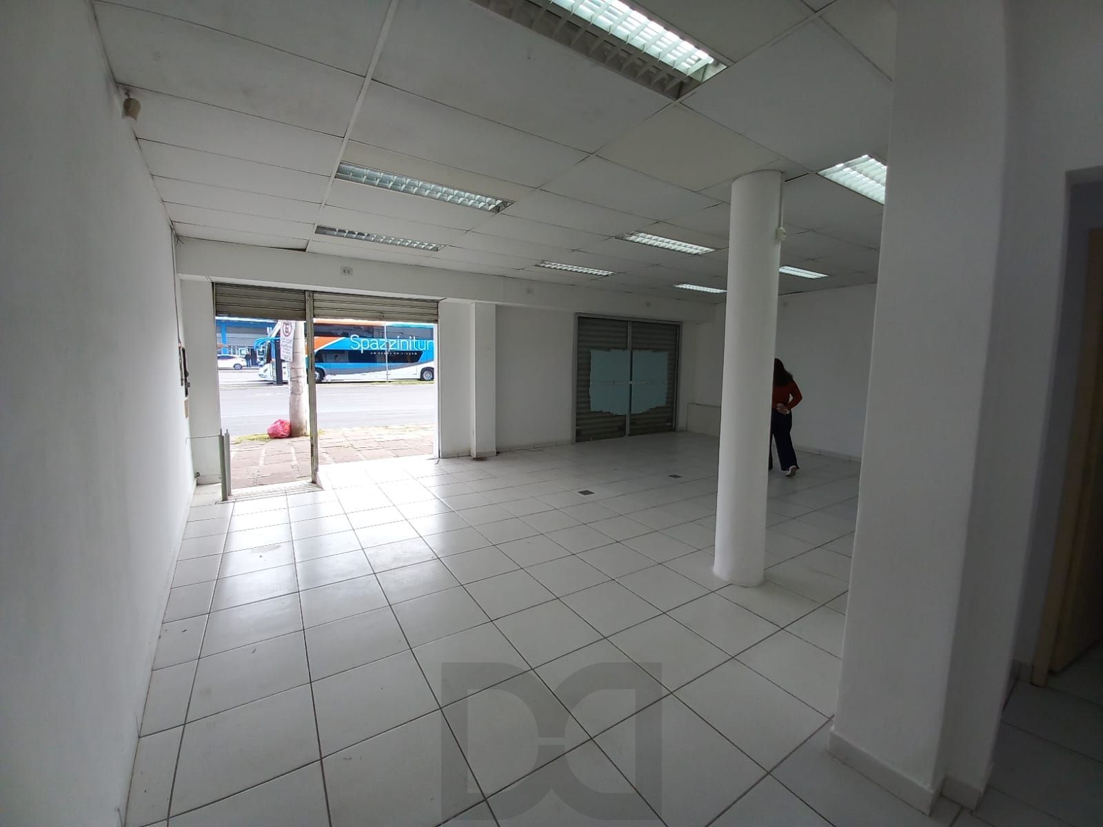 Loja Comercial na Assis Brasil com Alta Rentabilidade — foto 14