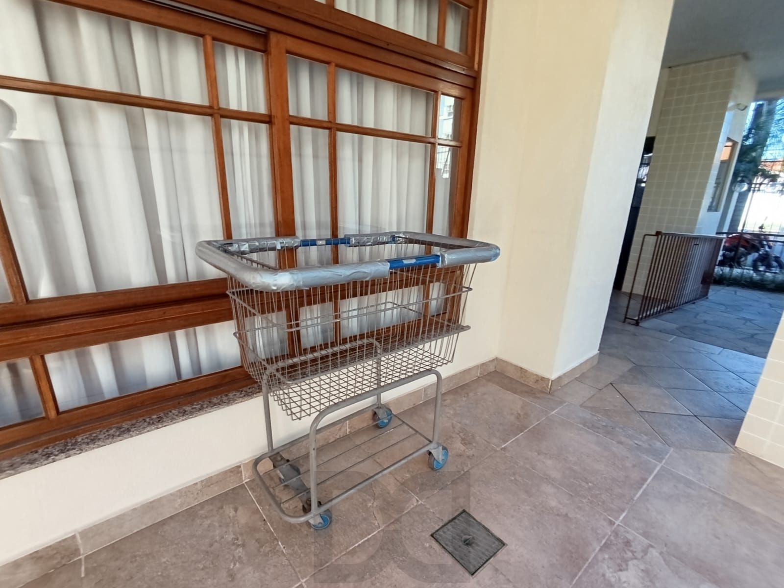 Apartamento de 3 quartos, elevador e 2 vagas no bairro Jardim Lindóia. — foto 27