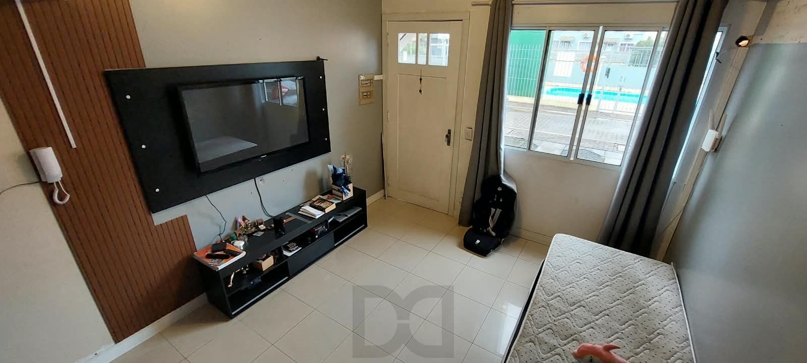 Casa com 2 quartos à venda na Avenida Faria Lobato, 1120, Sarandi, Porto Alegre — foto 1