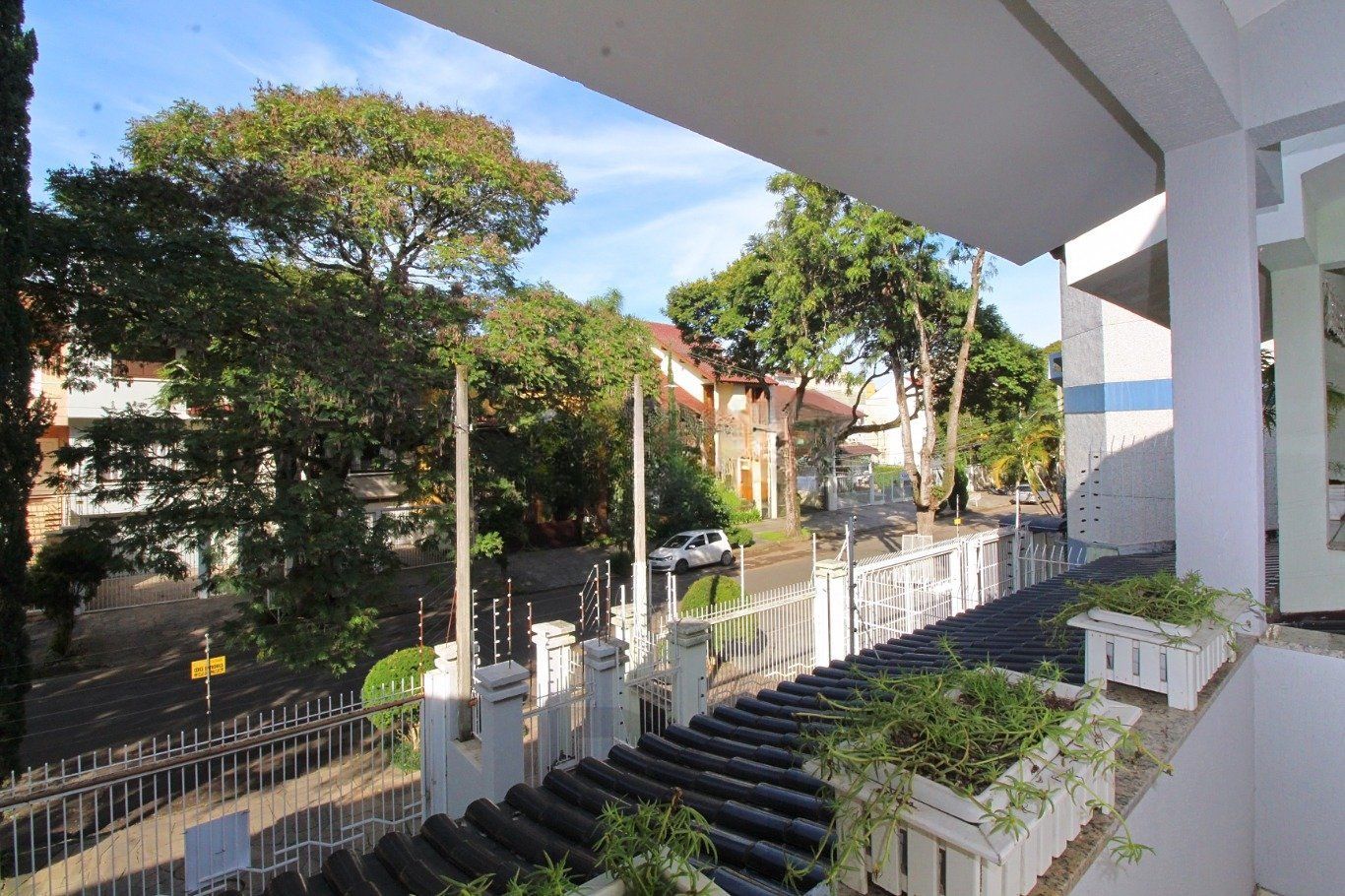 Casa com 4 dormitórios, pátio e piscina no Bairro Jardim Itu — foto 31