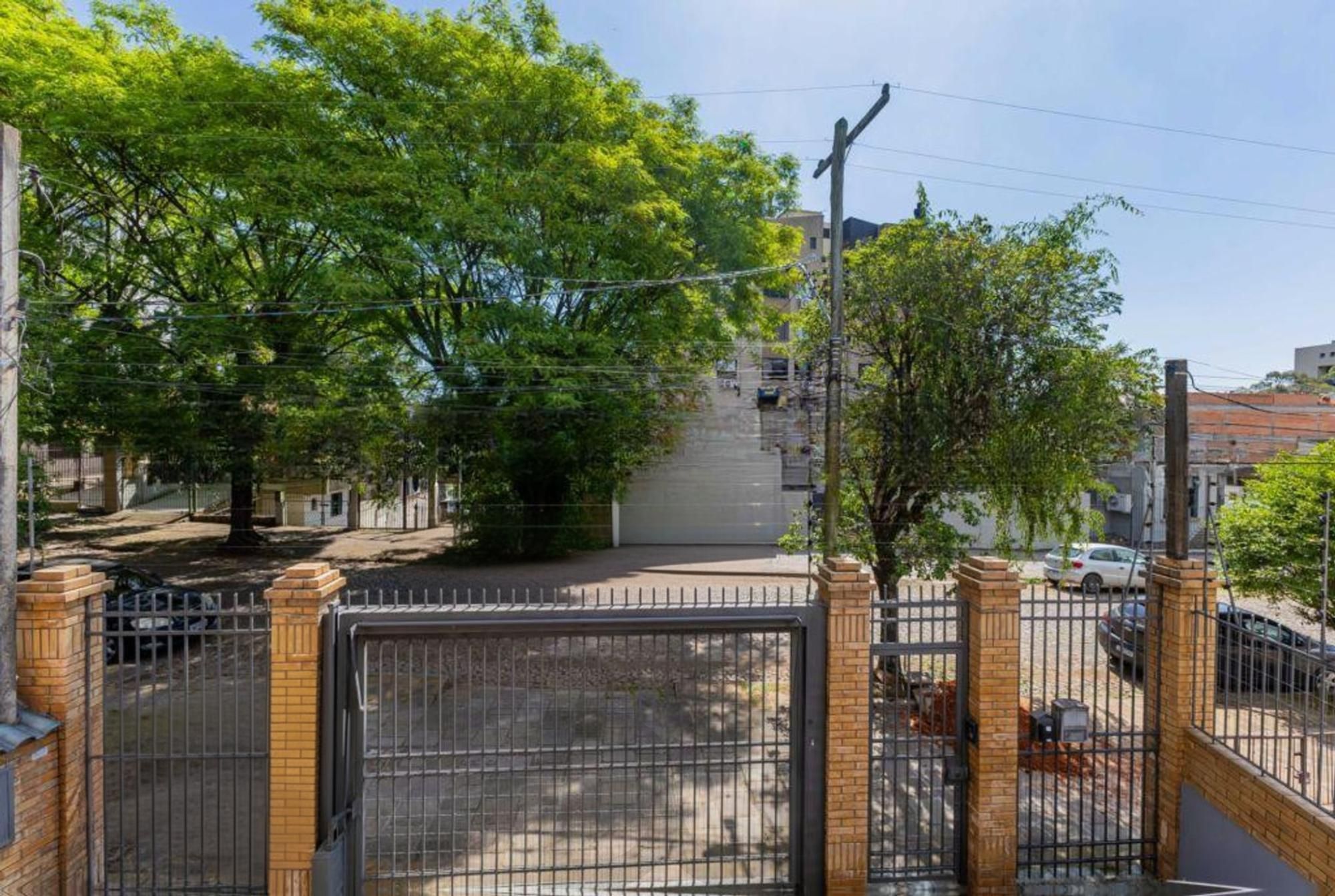 Casa com 1.640,00m², 3 dormitórios, 4 vagas à venda Rua Marista. — foto 46