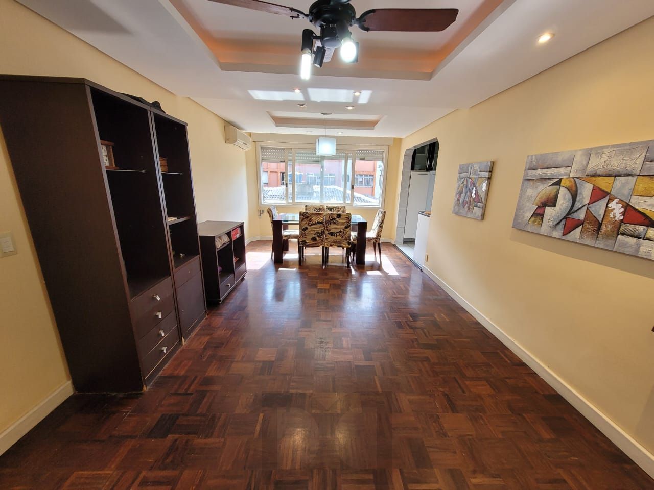 Apartamento de 3 dormitórios, 1 suíte e 1 vaga no bairro Petrópolis. — foto 1