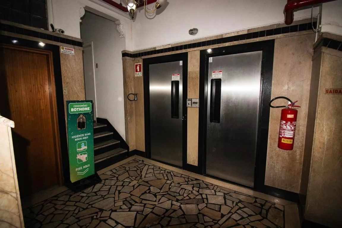 Apartamento Terreo, com 2 quartos e 73m² à venda em Centro Histórico. — foto 38