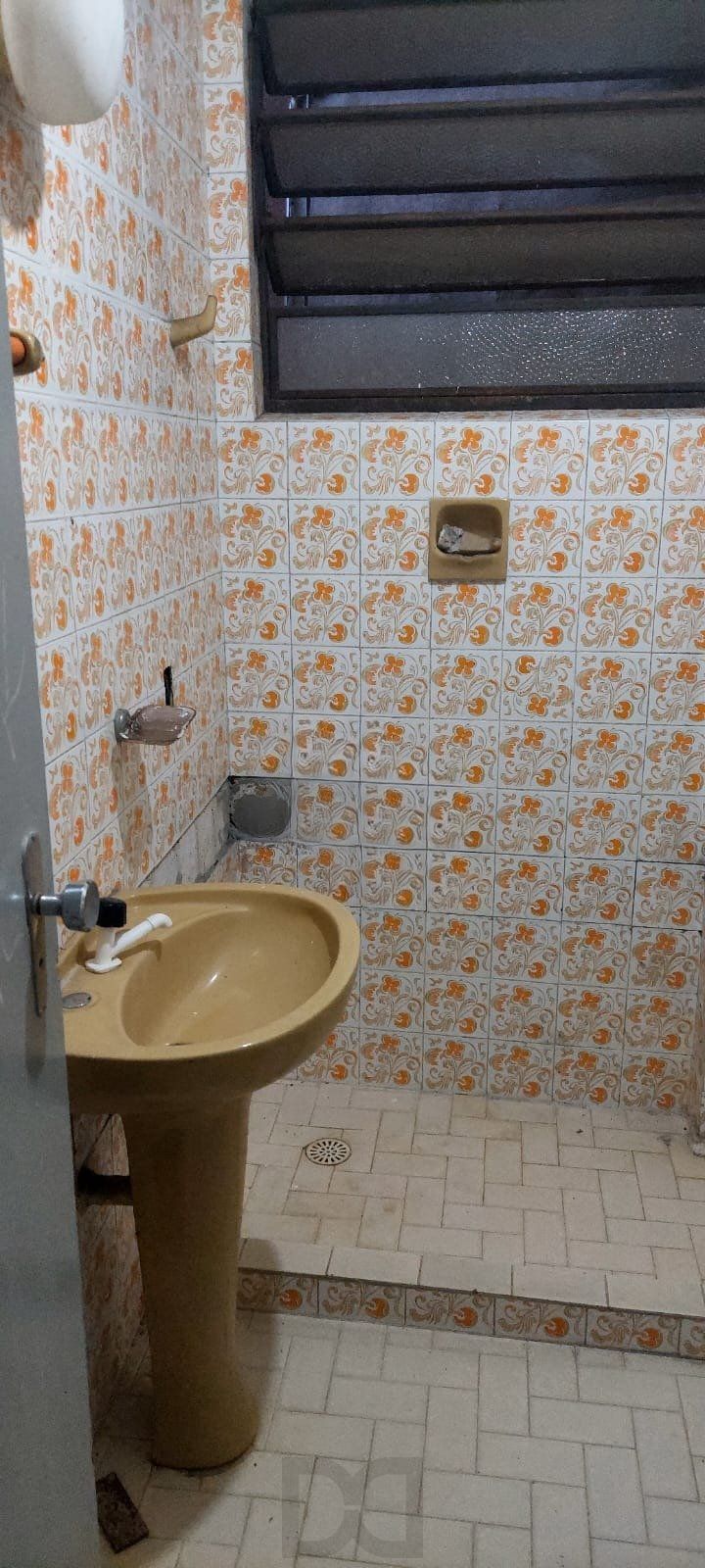 Apartamento térreo de 1 quarto, elevador no bairro Centro Histórico. — foto 9