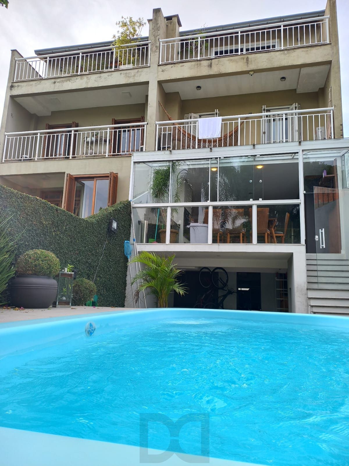 Casa com 4 dormitórios no Bairro Chácara das Pedras — foto 66