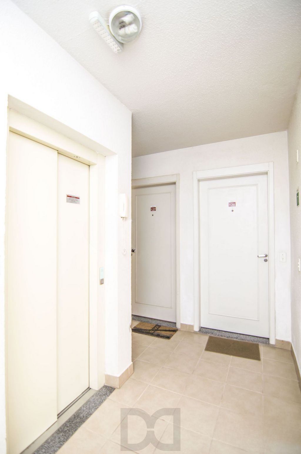 Apartamento com 2 dormitórios e 1 vaga de garagem no Bairro Humaitá — foto 19