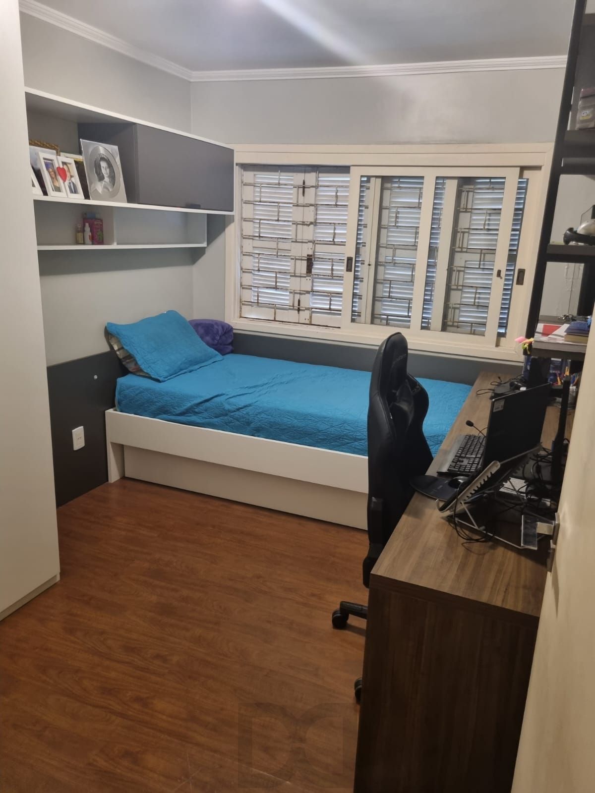 Apartamento térreo semi mobiliado de 3 dormitórios no bairro Cristal — foto 19
