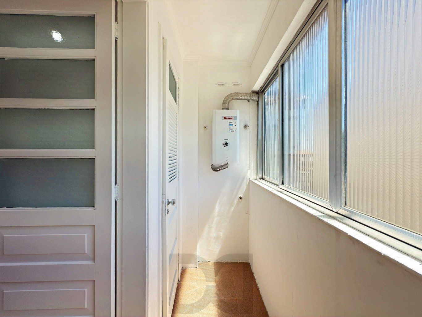 Cobertura com 2 quartos, vaga, elevador e churrasqueira  no bairro Cristal. — foto 20