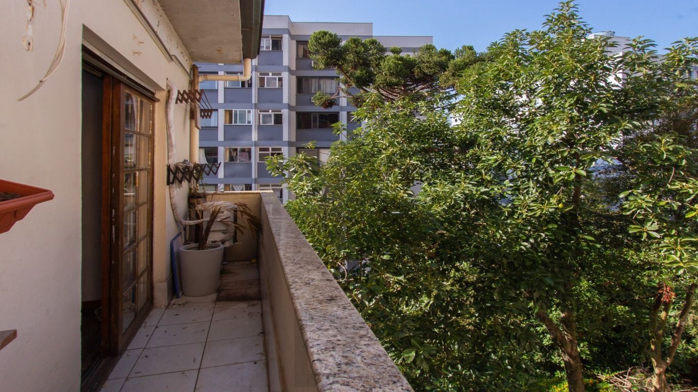 Apartamento à venda com 3 quartos e com sacada no bairro Partenon — foto 9