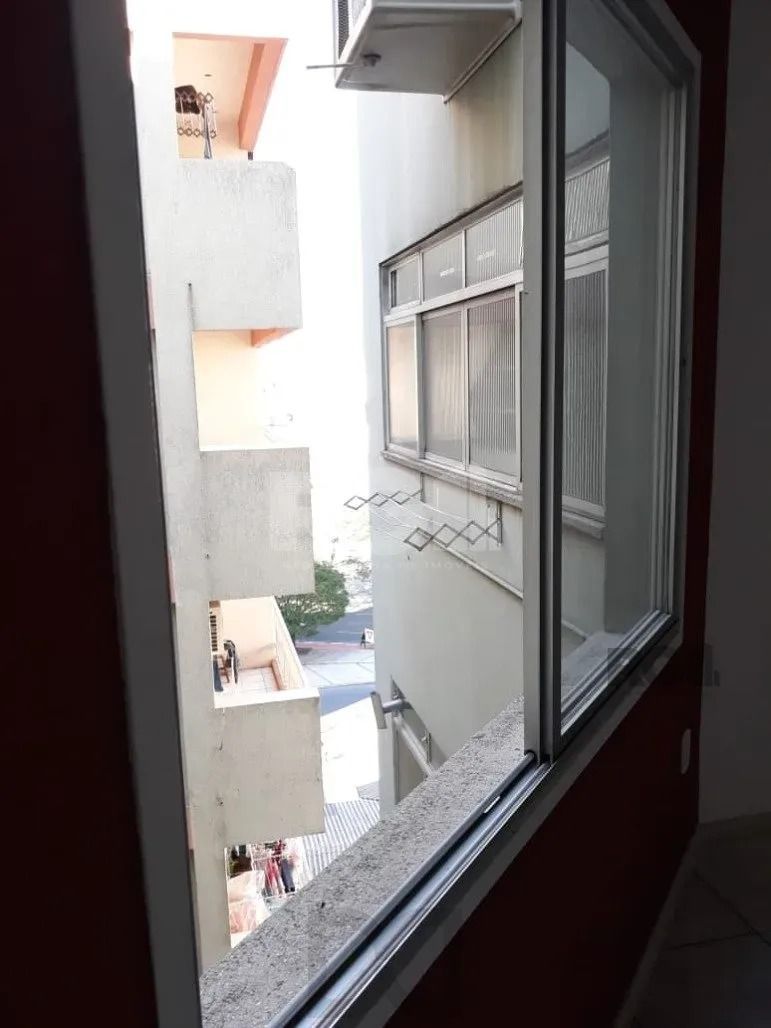 Apartamento 2 Dormitórios e elevador no Centro Histórico — foto 7