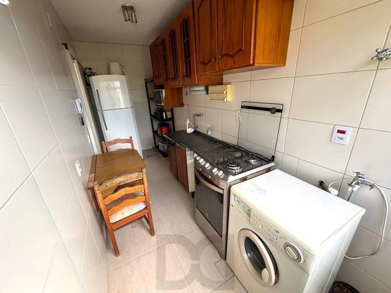 Apartamento com 1 quarto, mobiliado e sol da manha no bairro Morro Santana — foto 3