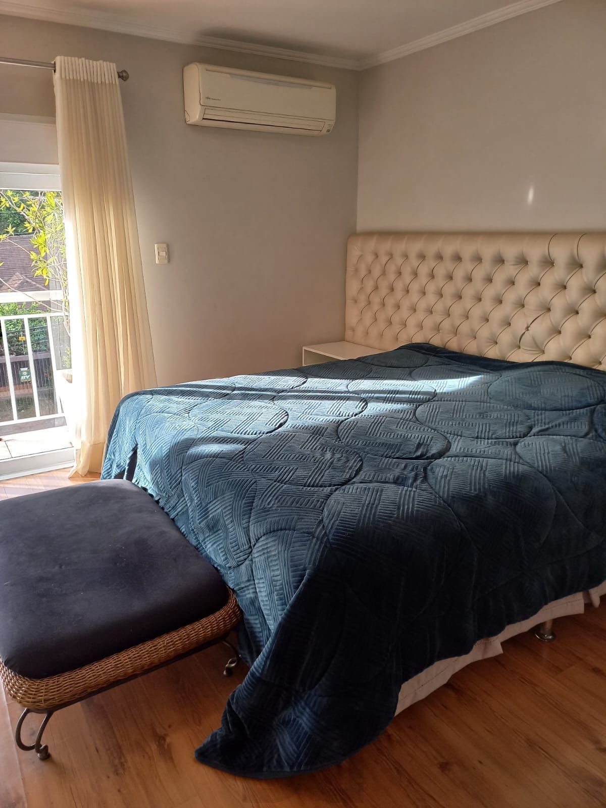 Casa com 4 dormitórios no Bairro Chácara das Pedras — foto 34