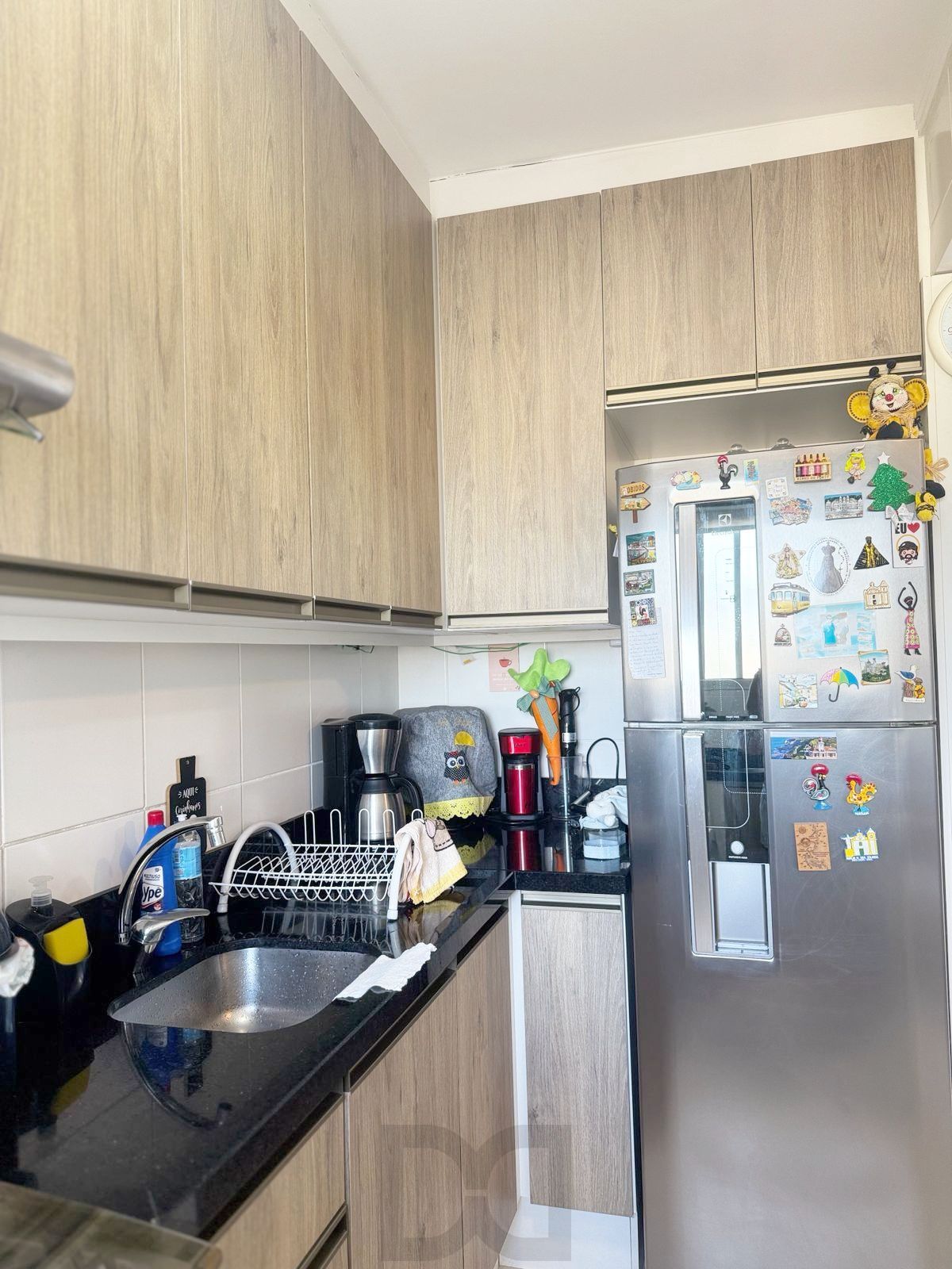 Apartamento semi mobiliado 2 quartos,elevador 1 vaga no bairro Morro Santana. — foto 12