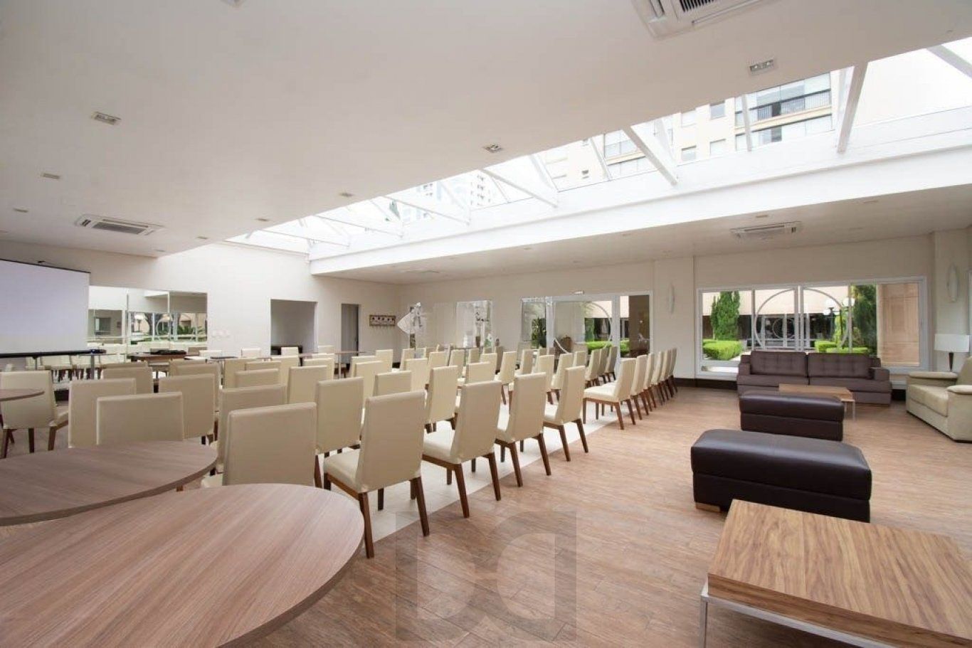 Apartamento de 2 dormitórios, 1 suíte, 2 vagas e 94m² no Jardim Europa. — foto 38
