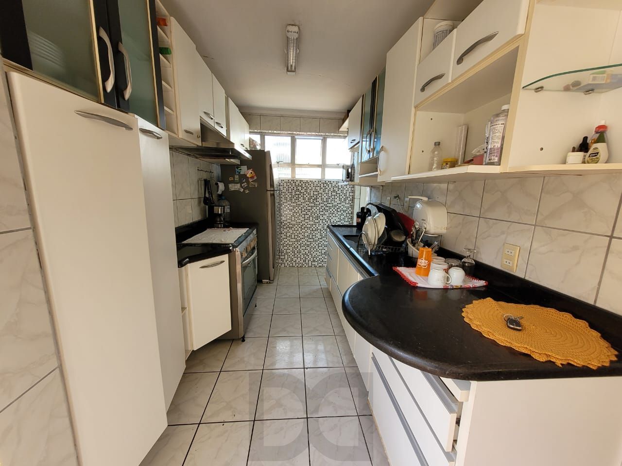 Apartamento de 3 dormitórios, 1 suíte e 1 vaga no bairro Petrópolis. — foto 10