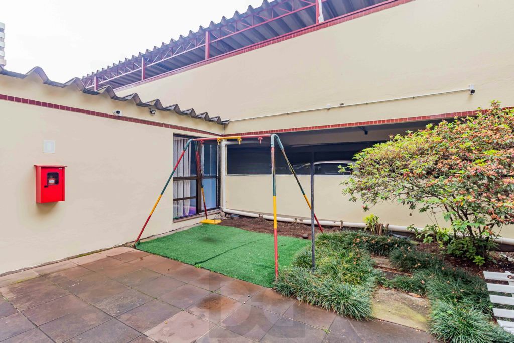 Apartamento com 3 quartos, vaga e elevador no Bairro Menino Deus — foto 20