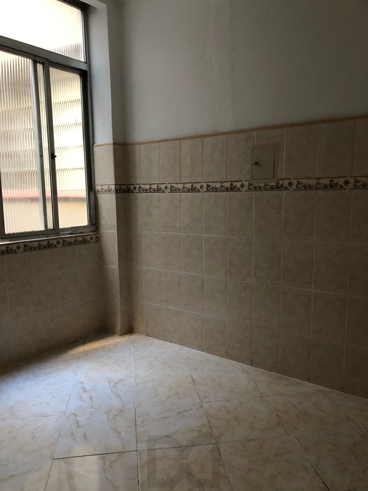 Apartamento 2 Dormitórios Reformado no São João – Av. Pátria — foto 11