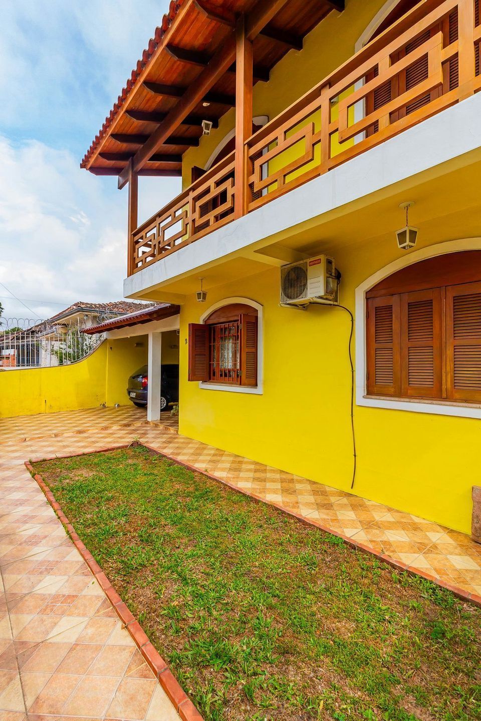 Casa com 5 quartos, 2 vagas e pátio, no Bairro Sarandí — foto 42