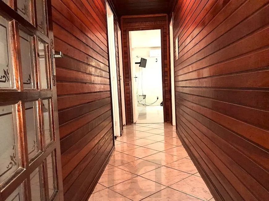 Casa com 3 Quartos e 3 banheiros à Venda, 387 m² — foto 12