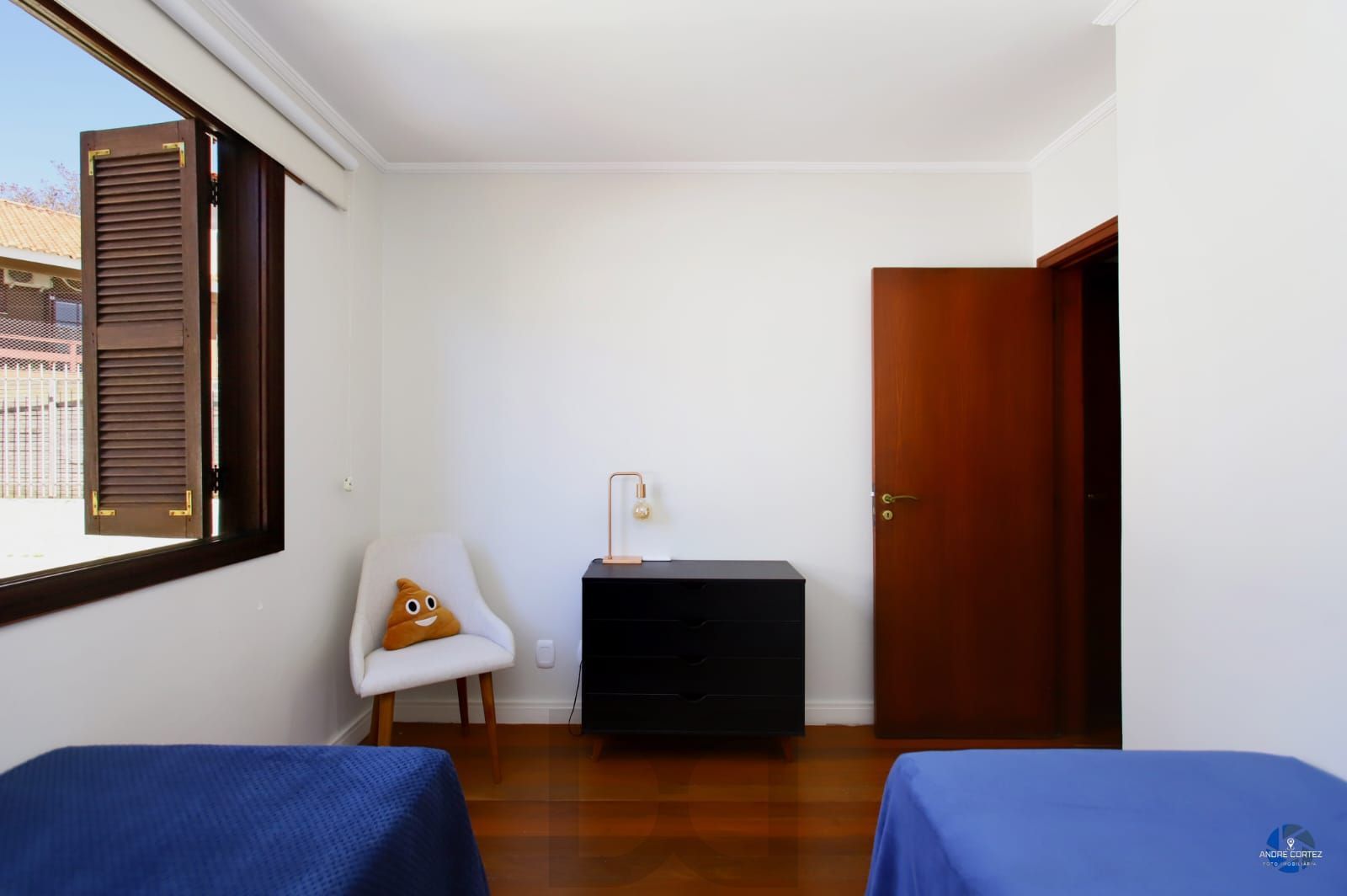 Casa de 3 dormitórios, 3 vagas e pátio com piscina bairro Chácara das Pedras. — foto 25