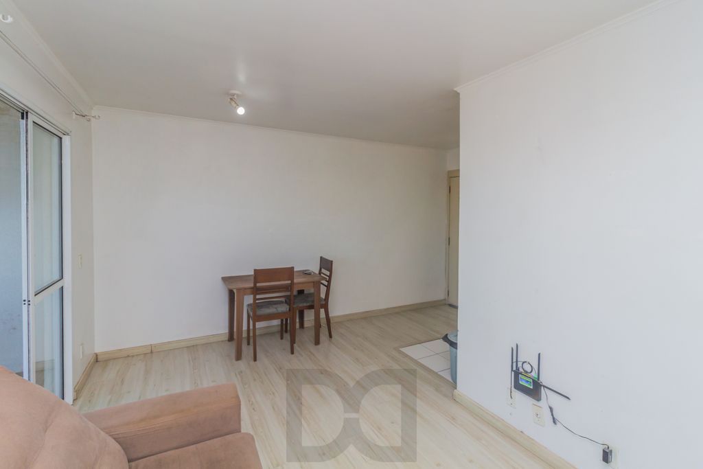 Apartamento com 2 dormitórios e 1 vaga de garagem no Bairro Humaitá — foto 4