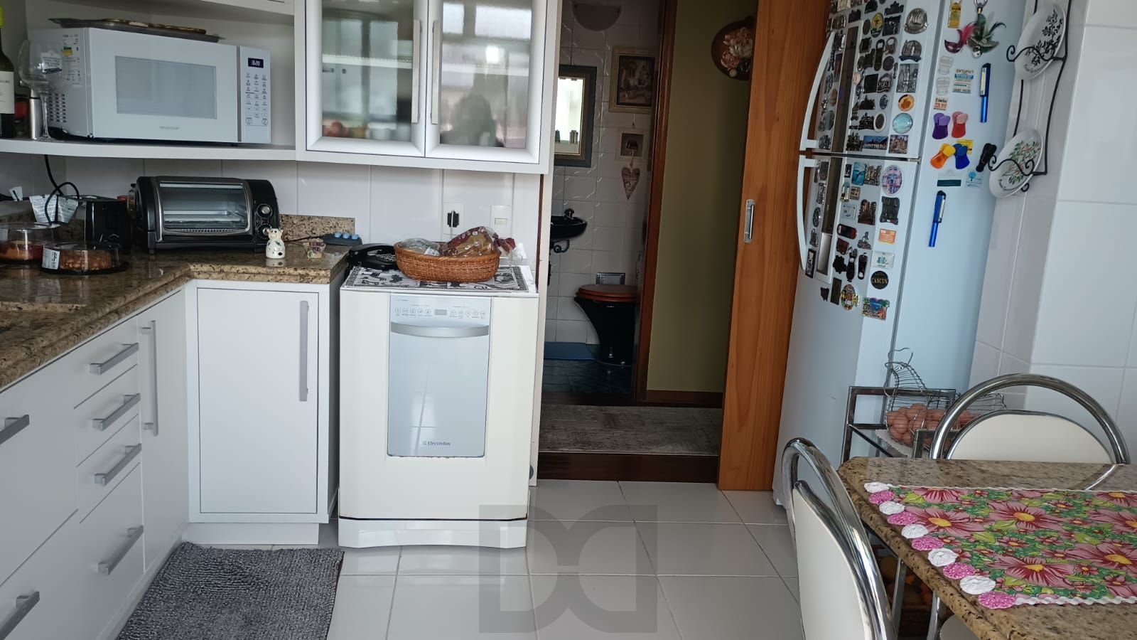 Apartamento com 3 quartos, elevador no Bairro jardim Botânico em Porto Alegre. — foto 14