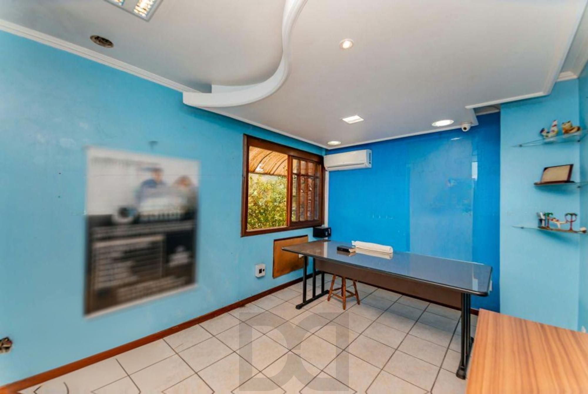 Casa de 3 quartos, churrasqueira, terraço, 2 vagas no bairro Glória. — foto 8