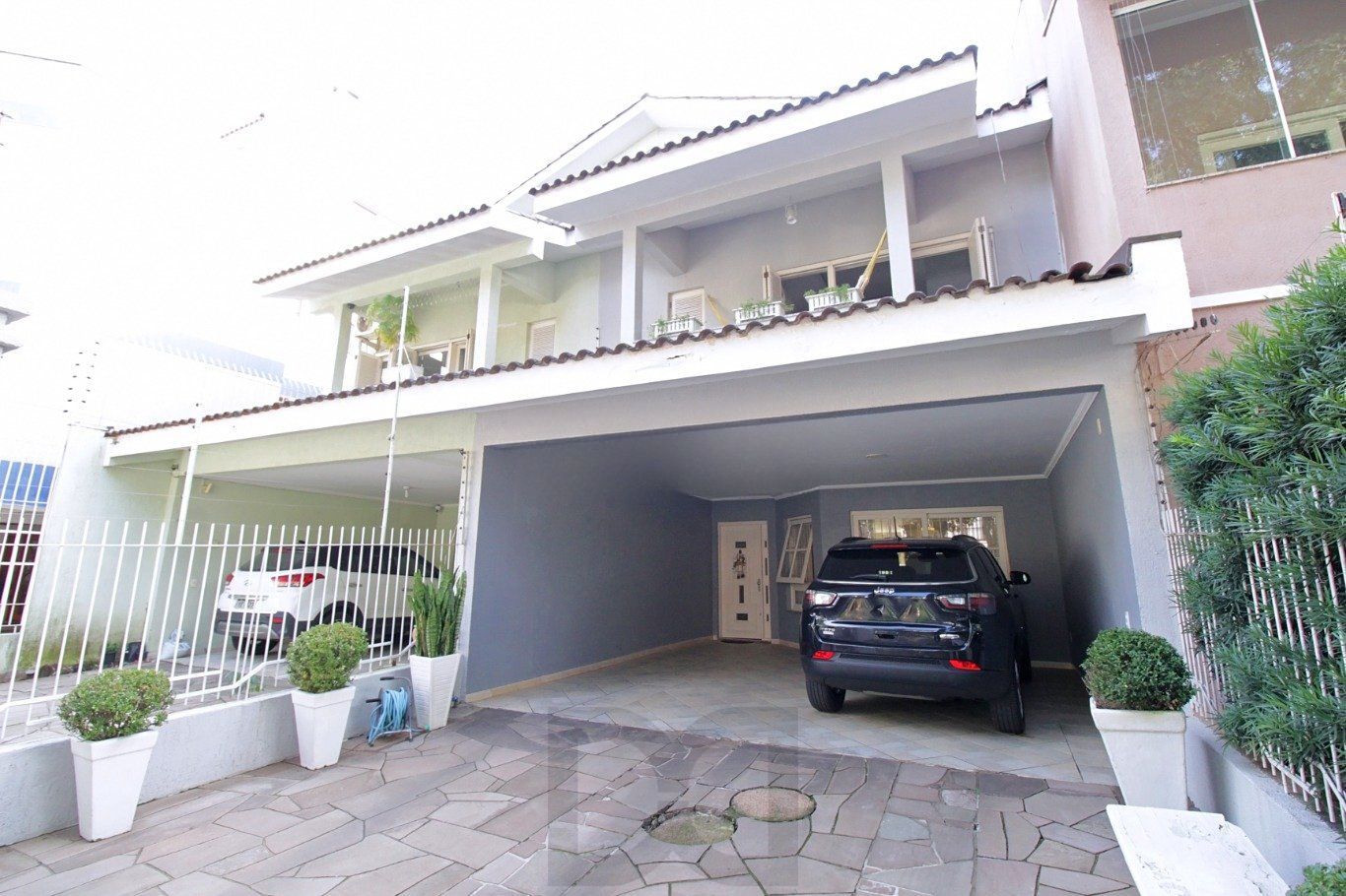 Casa com 4 dormitórios, pátio e piscina no Bairro Jardim Itu — foto 37