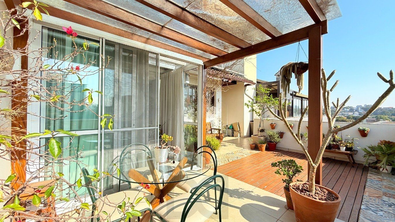 Cobertura de 2 dormitórios, terraço e 2 vagas no bairro Jardim Planalto — foto 2