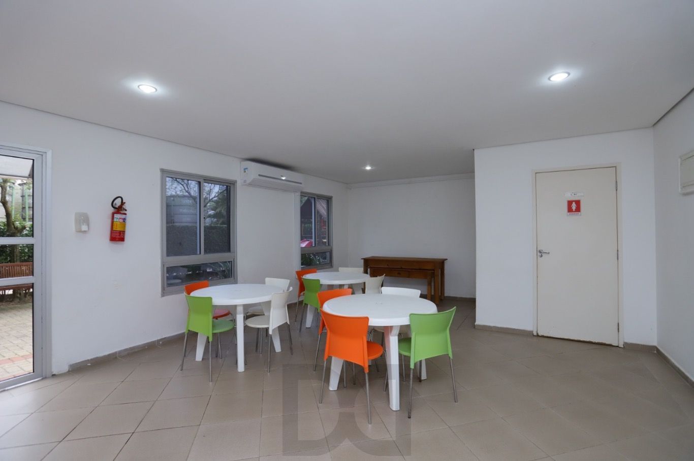 Apartamento com 2 quartos, 1 vaga e 48m² à venda em Glória. — foto 31