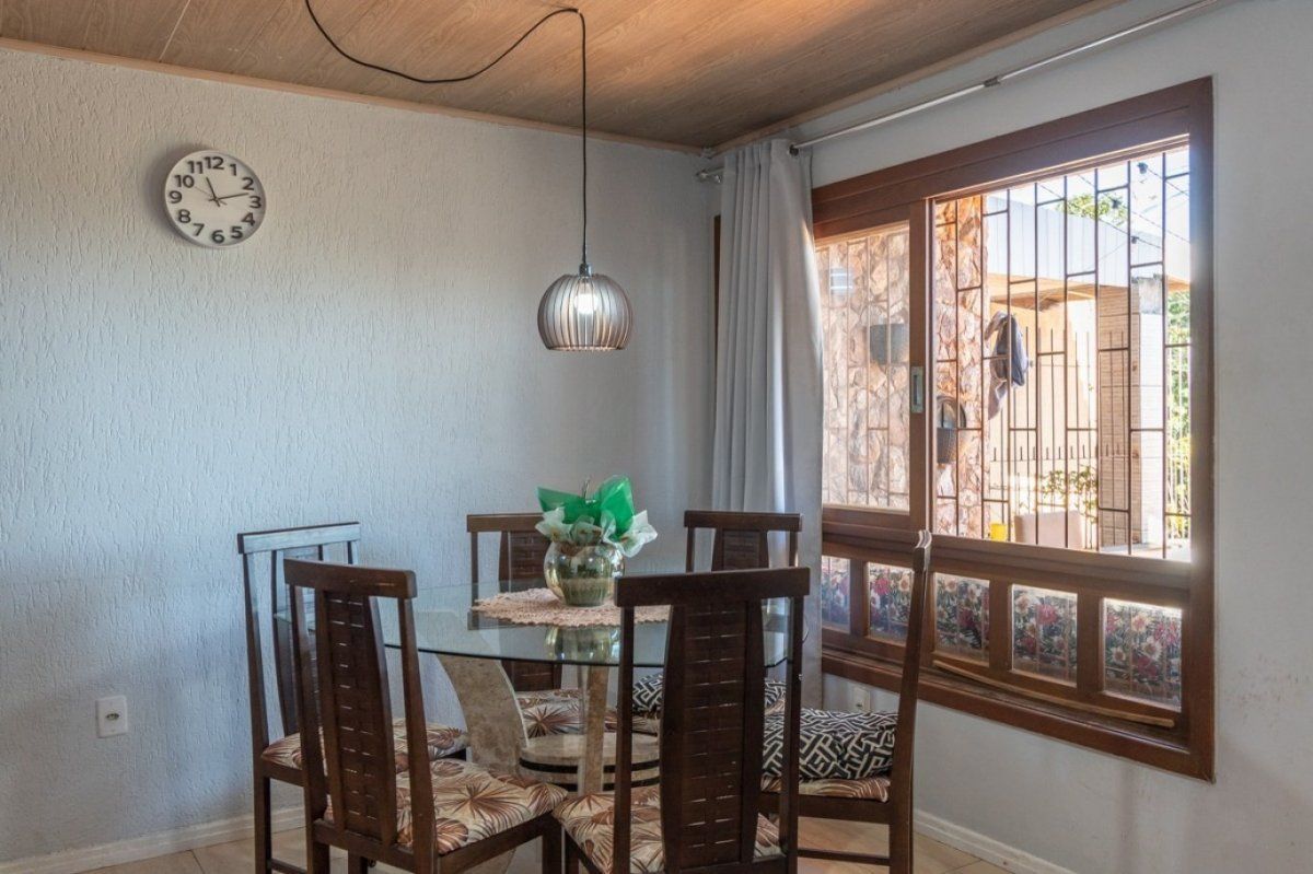 Casa com 2 quartos, 2 vaga, sacada e churrasqueira no bairro Costa e Silva — foto 13