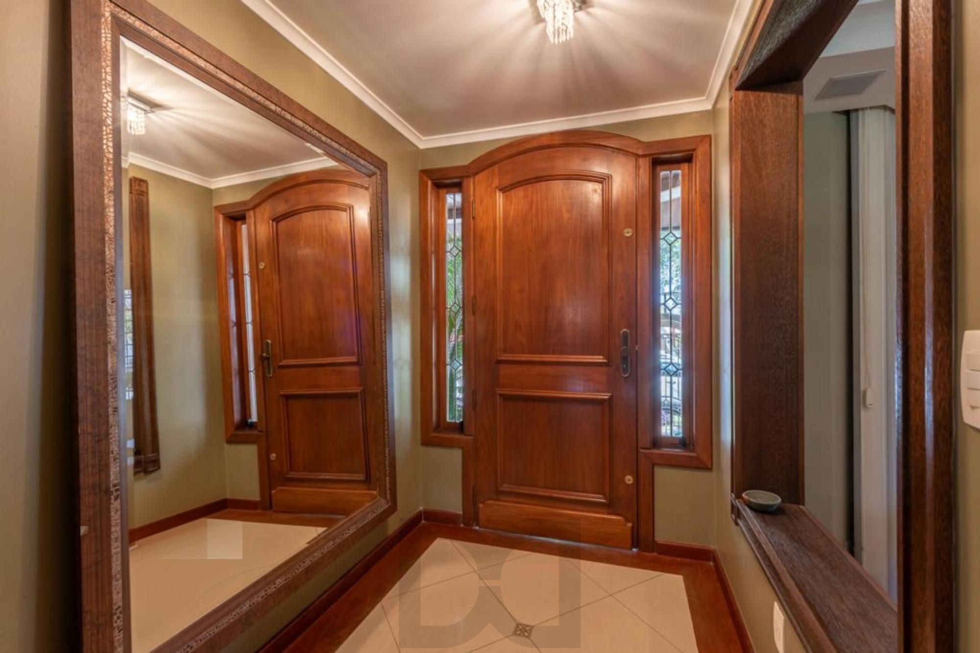 Casa com 5 dormitórios, 2 suítes, 2 vagas e 360m² à venda no Jardim Itu Sabará. — foto 4