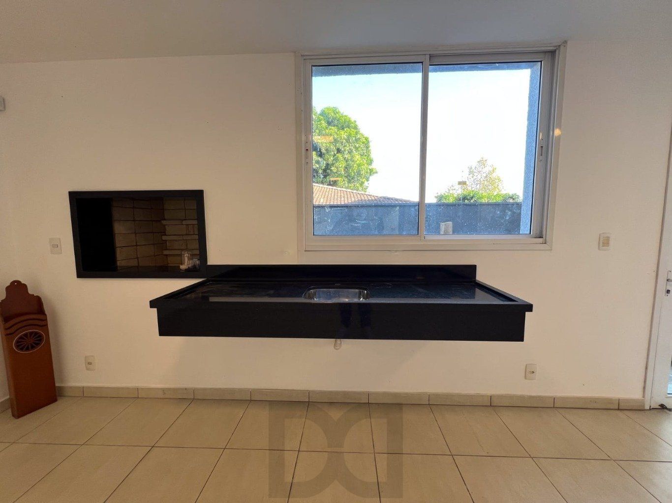 Casa semi mobiliada de 3 dormitórios e 4 vagas no bairro Cascata — foto 28