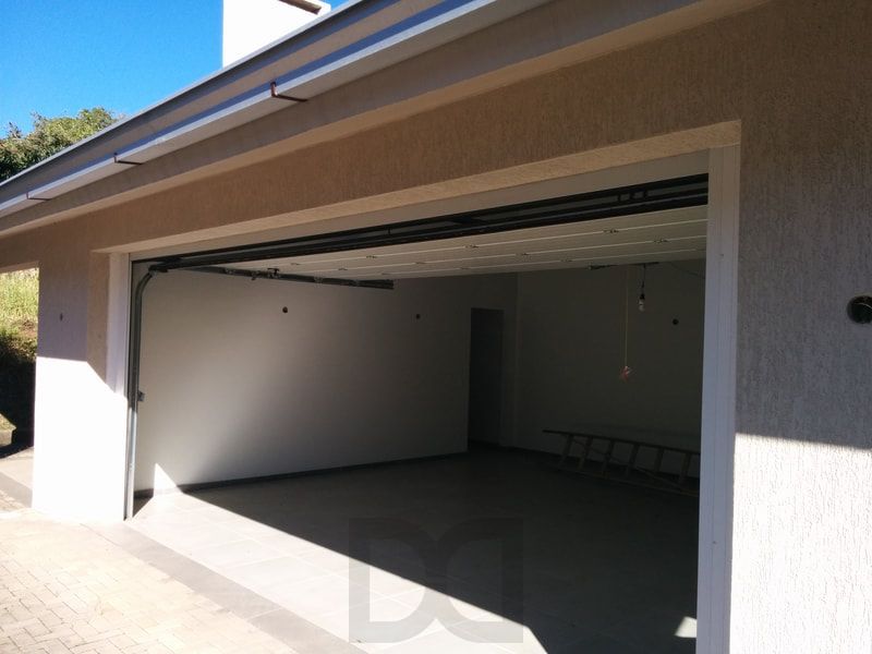 Casa nova de 600m² com 4 dormitórios e 3 vagas — foto 28