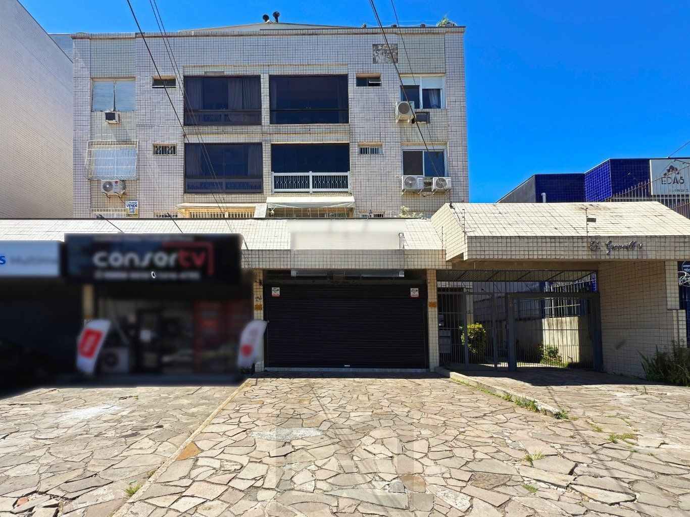 Cobertura com 2 quartos, vaga, elevador e churrasqueira  no bairro Cristal. — foto 38