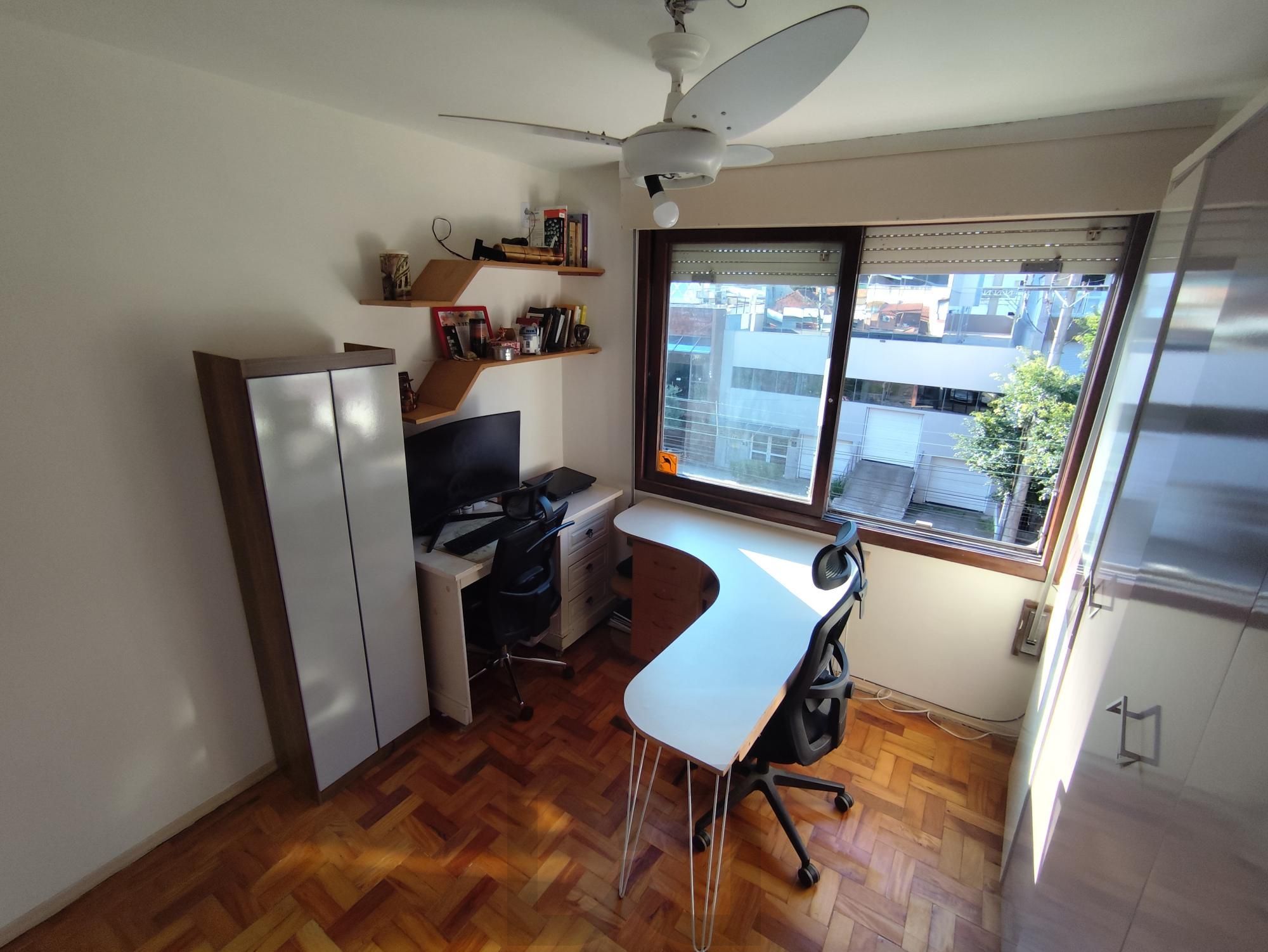 Apartamento semi mobiliado de 2 quartos e 2 vagas no bairro Petrópolis — foto 11